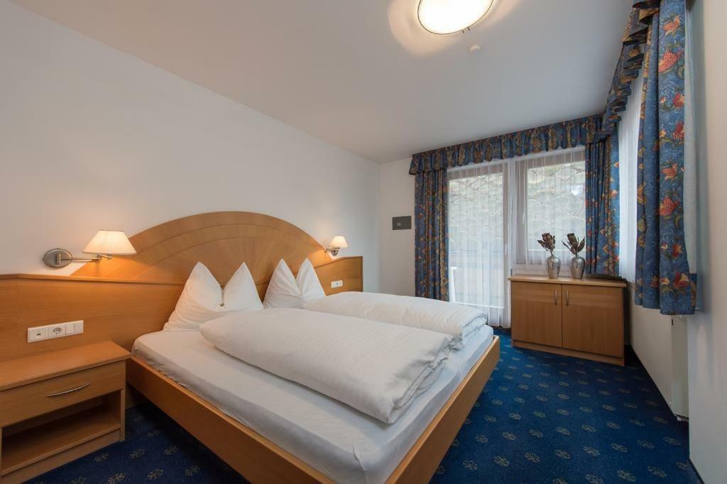 Hotel Garni Hochgruber Brunico Ngoại thất bức ảnh